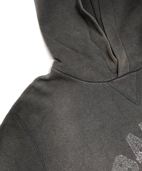 A BATHING APE（アベイシングエイプ）A BATHING APE (アベイシングエイプ) 前Vプリントパーカー カーキ サイズ:Mの古着・服飾アイテム