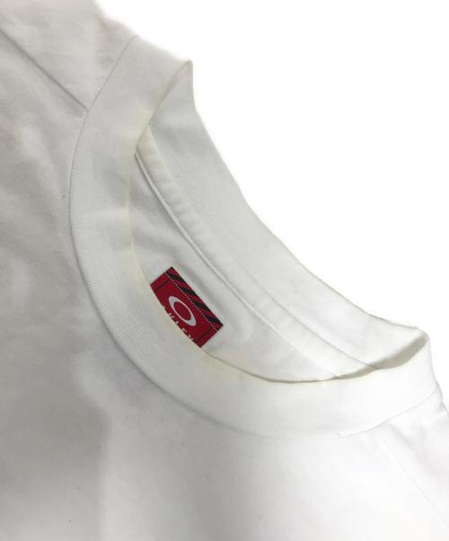 OAKLEY（オークリー）OAKLEY (オークリー) プリントTシャツ ホワイト サイズ:XLの古着・服飾アイテム