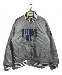 A BATHING APE（アベイシングエイプ）の古着「SOLID CAMO NYC LOGO NYLON VARSITY JACKET」｜グレー