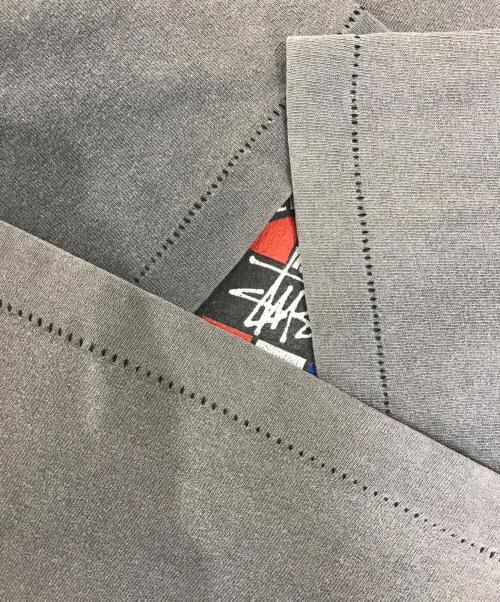 stussy（ステューシー）stussy (ステューシー) プリントTシャツ グレー サイズ:Mの古着・服飾アイテム