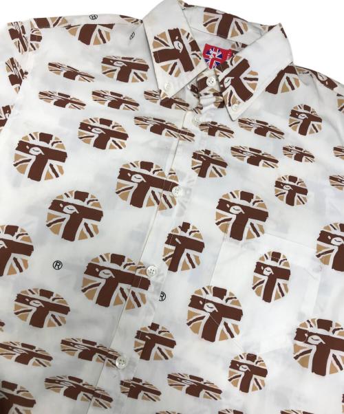 A BATHING APE（アベイシングエイプ）A BATHING APE (アベイシングエイプ) ユニオンジャックエイプヘッドシャツ ホワイト×ブラウン サイズ:Lの古着・服飾アイテム