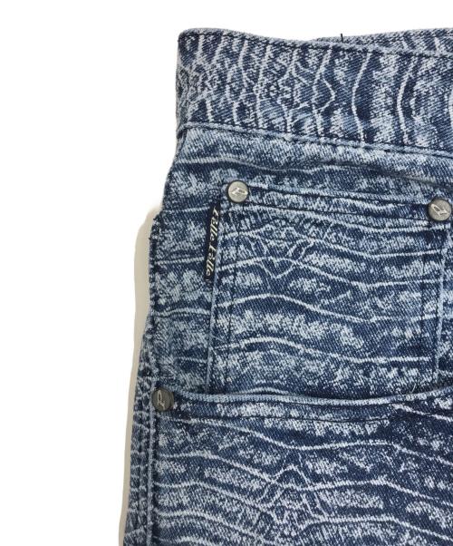 pellepelle（ペレペレ）pellepelle (ペレペレ) クロコ柄デニムパンツ インディゴ サイズ:44の古着・服飾アイテム