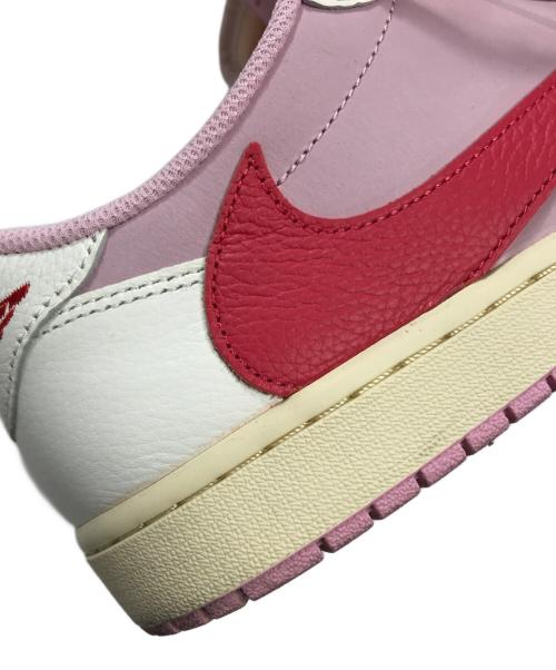 NIKE（ナイキ）NIKE Travis Scott AIR JORDAN 1 RETRO LOW OG SP TRAVIS SCOTT ホワイト×ピンク サイズ:US10.5/UK9.5/EUR44.5/cm28.5/BR42.5/CN285の古着・服飾アイテム