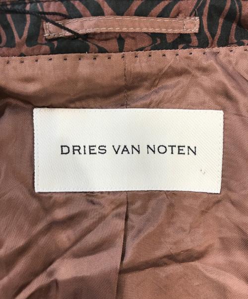 DRIES VAN NOTEN（ドリスヴァンノッテン）DRIES VAN NOTEN (ドリスヴァンノッテン) 総柄シルクテーラードジャケット ブラウン サイズ:Large 未使用品の古着・服飾アイテム