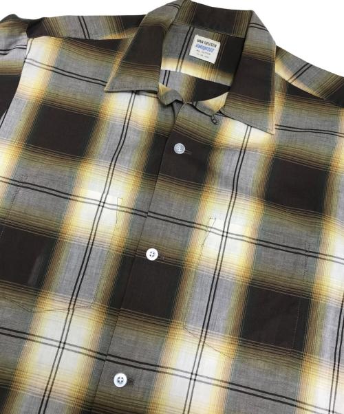 VAN HEUSEN（ヴァンヒューセン/バンヒューゼン）VAN HEUSEN (ヴァンヒューセン/バンヒューゼン) オンブレチェックシャツ イエロー サイズ:Mの古着・服飾アイテム
