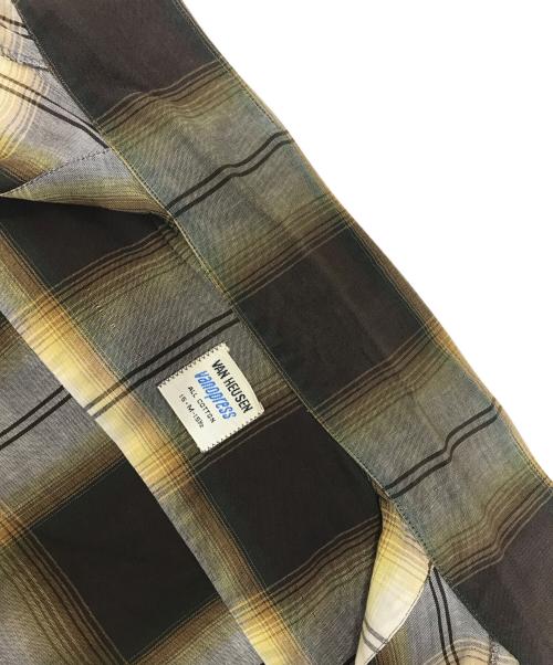 VAN HEUSEN（ヴァンヒューセン/バンヒューゼン）VAN HEUSEN (ヴァンヒューセン/バンヒューゼン) オンブレチェックシャツ イエロー サイズ:Mの古着・服飾アイテム