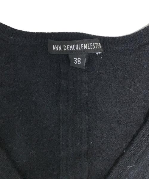 ANN DEMEULEMEESTER（アンドゥムルメステール）ANN DEMEULEMEESTER (アンドゥムルメステール) バック変形Vネックニット ブラック サイズ:38の古着・服飾アイテム
