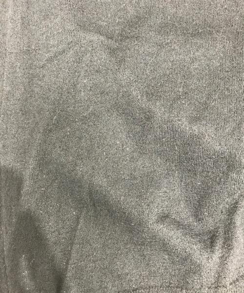 ANN DEMEULEMEESTER（アンドゥムルメステール）ANN DEMEULEMEESTER (アンドゥムルメステール) バック変形Vネックニット ブラック サイズ:38の古着・服飾アイテム