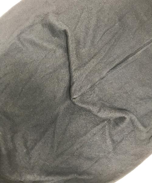 ANN DEMEULEMEESTER（アンドゥムルメステール）ANN DEMEULEMEESTER (アンドゥムルメステール) バック変形Vネックニット ブラック サイズ:38の古着・服飾アイテム