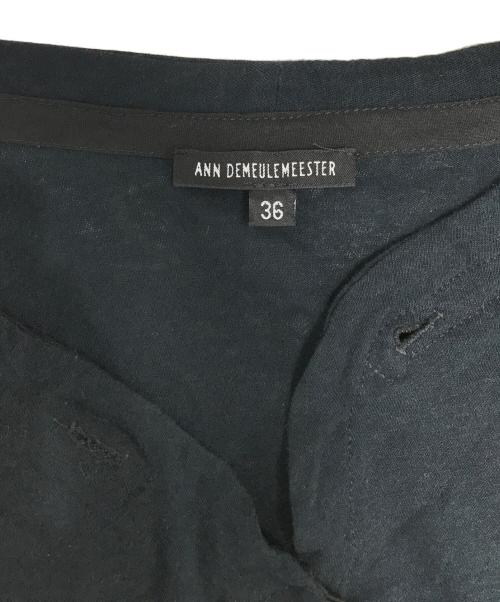 ANN DEMEULEMEESTER（アンドゥムルメステール）ANN DEMEULEMEESTER (アンドゥムルメステール) クロップド変形カーディガン ブラック サイズ:36の古着・服飾アイテム