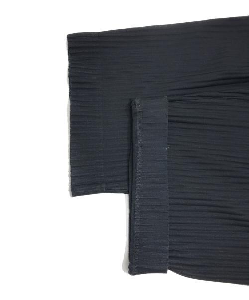 HOMME PLISSE ISSEY MIYAKE（オム プリッセ イッセイ ミヤケ）HOMME PLISSE ISSEY MIYAKE (オム プリッセ イッセイ ミヤケ) プリーツパンツ ブラック サイズ:1の古着・服飾アイテム