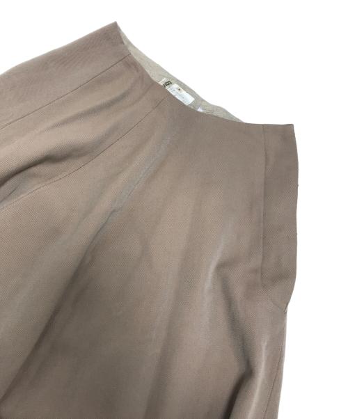 COMME des GARCONS（コムデギャルソン）COMME des GARCONS (コムデギャルソン) アシンメトリーフレアスカート ベージュ サイズ:Sの古着・服飾アイテム
