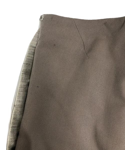 COMME des GARCONS（コムデギャルソン）COMME des GARCONS (コムデギャルソン) アシンメトリーフレアスカート ベージュ サイズ:Sの古着・服飾アイテム