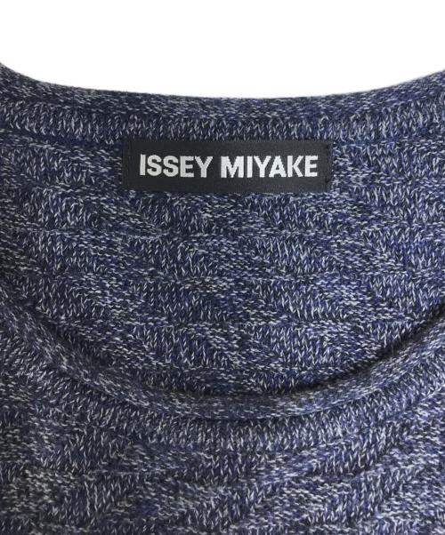 ISSEY MIYAKE（イッセイミヤケ）ISSEY MIYAKE (イッセイミヤケ) ねじれ加工ニット ネイビー サイズ:4の古着・服飾アイテム