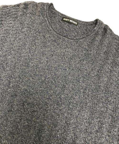 ISSEY MIYAKE（イッセイミヤケ）ISSEY MIYAKE (イッセイミヤケ) ねじれ加工ニット ネイビー サイズ:4の古着・服飾アイテム