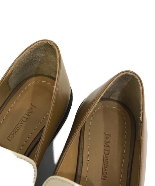 J&M DAVIDSON（ジェイ＆エム デヴィッドソン）J&M DAVIDSON (ジェイ＆エム デヴィッドソン) スタッズベルトローファー ブラウン サイズ:36の古着・服飾アイテム