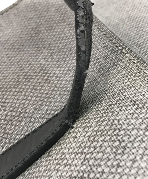 Salvatore Ferragamo（サルヴァトーレ フェラガモ）Salvatore Ferragamo (サルヴァトーレ フェラガモ) PVCショルダーバッグ グレーの古着・服飾アイテム