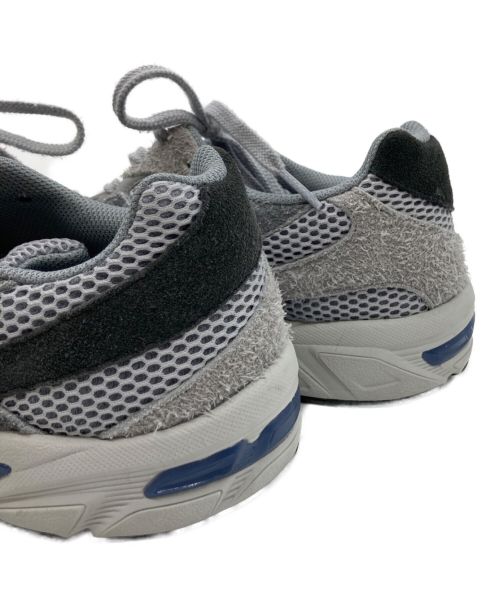 asics（アシックス）asics (アシックス) ローカットスニーカー グレー サイズ:27.0の古着・服飾アイテム