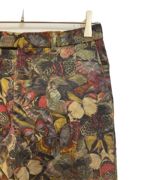 VALENTINO（ヴァレンティノ）VALENTINO (ヴァレンティノ) バタフライ柄パンツ カーキ×レッド サイズ:44の古着・服飾アイテム