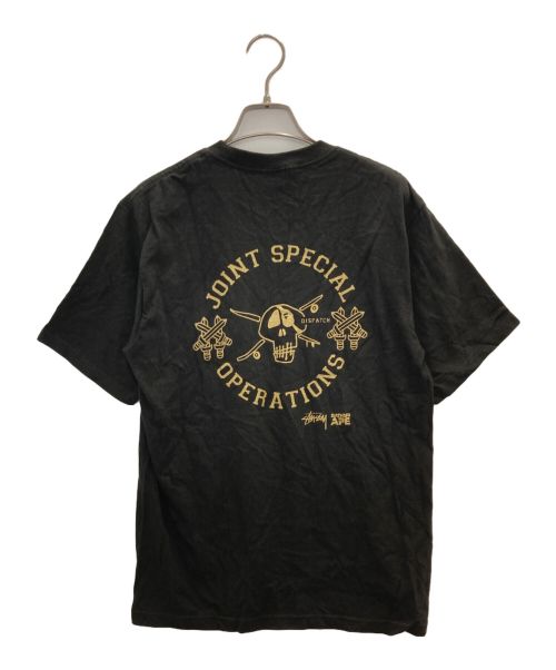 stussy（ステューシー）stussy (ステューシー) プリントコラボＴシャツ ブラック サイズ:Sの古着・服飾アイテム