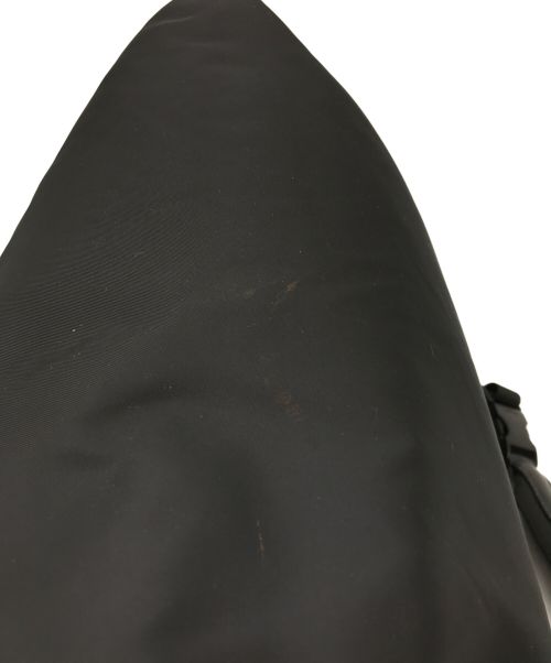 PRADA（プラダ）PRADA (プラダ) ソフトナイロンメッセンジャーバッグ ブラックの古着・服飾アイテム