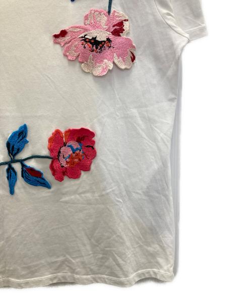 MAX&Co.（マックスアンドコー）MAX&Co. (マックスアンドコー) 刺繍ワッペンTシャツ ホワイト サイズ:Sの古着・服飾アイテム