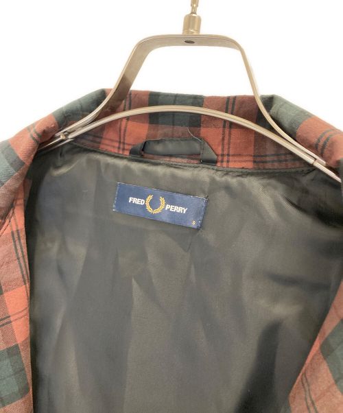 FRED PERRY（フレッドペリー）FRED PERRY (フレッドペリー) フーデットハリントンジャケット レッド×グリーン サイズ:Sの古着・服飾アイテム