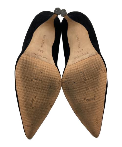 Manolo Blahnik（マノロブラニク）Manolo Blahnik (マノロブラニク) スウェードパンプス ブラック サイズ:35 1/2の古着・服飾アイテム