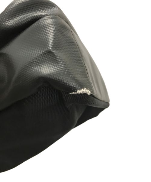 PORTER（ポーター）PORTER (ポーター) スクエアショルダーバッグ ブラックの古着・服飾アイテム