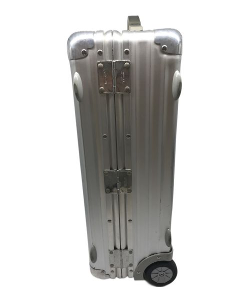 RIMOWA（リモワ）RIMOWA (リモワ) Classic Flight スーツケース シルバーの古着・服飾アイテム