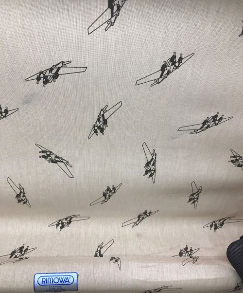 RIMOWA（リモワ）RIMOWA (リモワ) Classic Flight スーツケース シルバーの古着・服飾アイテム