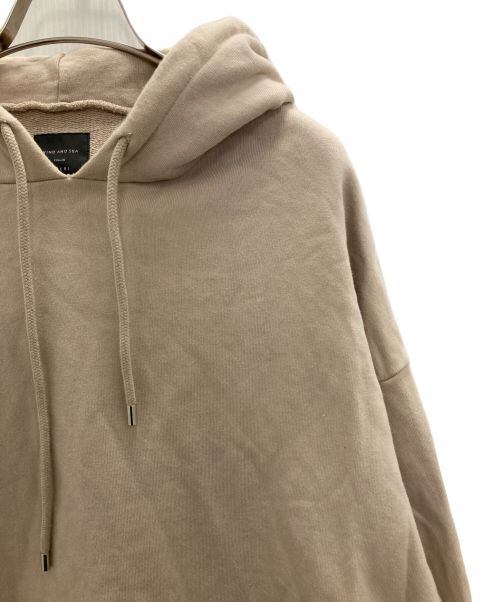 WIND AND SEA（ウィンダンシー）WIND AND SEA (ウィンド アンド シー) AMERI (アメリ) コラボプルオーバーパーカー ベージュ サイズ:Ｍの古着・服飾アイテム