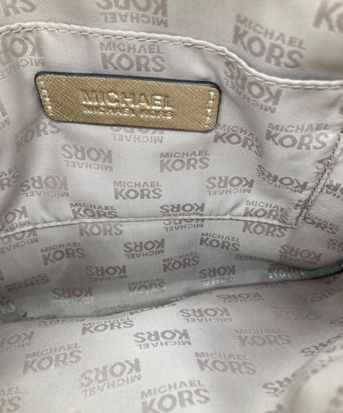 MICHAEL KORS（マイケル・コース）MICHAEL KORS (マイケルコース) モノグラムサコッシュ ホワイトの古着・服飾アイテム