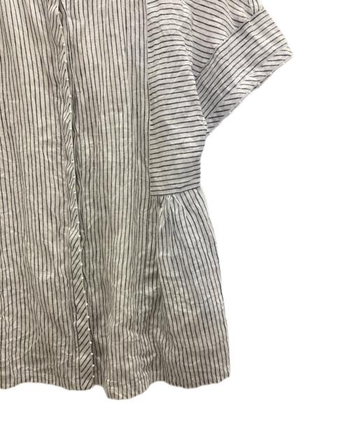 WEEKEND Max Mara（ウィークエンド マックスマーラ）WEEKEND Max Mara (ウィークエンド マックスマーラ) シャツ ホワイト×ネイビー サイズ:Sの古着・服飾アイテム