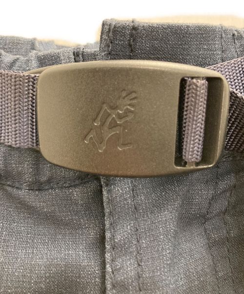 WHITE MOUNTAINEERING（ホワイトマウンテ二アニング）WHITE MOUNTAINEERING (ホワイトマウンテ二アニング) GRAMICCI (グラミチ) クライミングカーゴパンツ ネイビーの古着・服飾アイテム