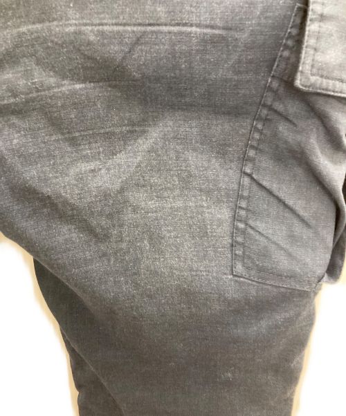 WHITE MOUNTAINEERING（ホワイトマウンテ二アニング）WHITE MOUNTAINEERING (ホワイトマウンテ二アニング) GRAMICCI (グラミチ) クライミングカーゴパンツ ネイビーの古着・服飾アイテム