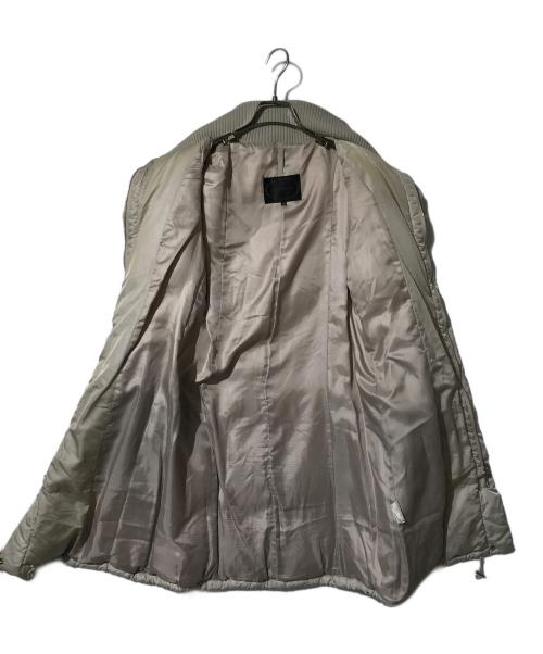 UNTITLED（アンタイトル）UNTITLED (アンタイトル) ダウンコート アイボリー サイズ:Mの古着・服飾アイテム