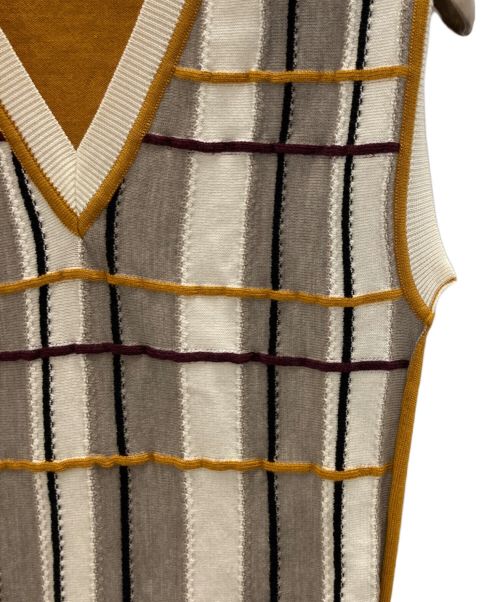 MARNI（マルニ）MARNI (マルニ) ニットベスト ホワイト×オレンジ サイズ:36の古着・服飾アイテム
