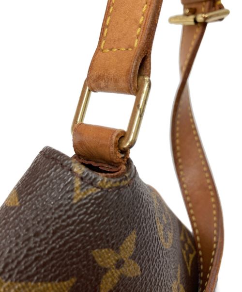 LOUIS VUITTON（ルイ ヴィトン）LOUIS VUITTON (ルイ ヴィトン) ショルダーバッグ ブラウンの古着・服飾アイテム