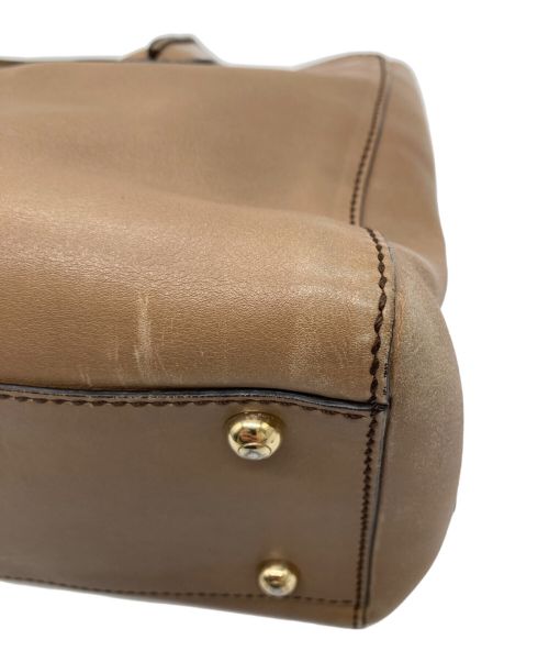 TOD'S（トッズ）TOD'S (トッズ) レザーハンドバッグ ベージュの古着・服飾アイテム