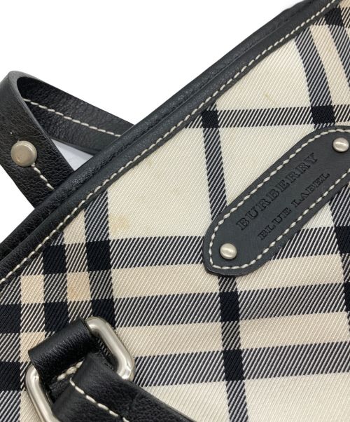 BURBERRY BLUE LABEL（バーバリーロンドンブルーレーベル）BURBERRY BLUE LABEL (バーバリーブルーレーベル) チェックトートバッグ ホワイトの古着・服飾アイテム