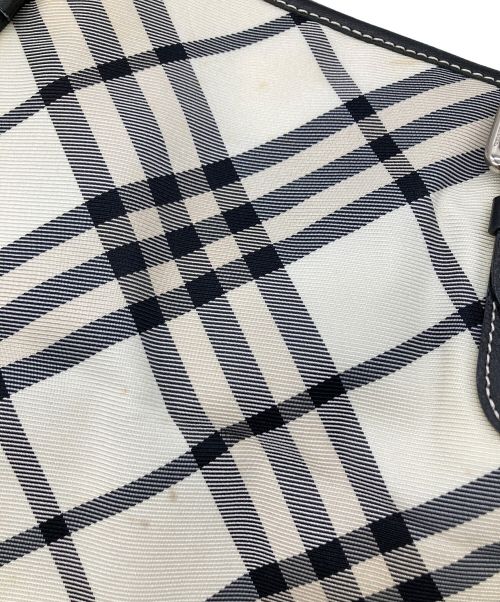 BURBERRY BLUE LABEL（バーバリーロンドンブルーレーベル）BURBERRY BLUE LABEL (バーバリーブルーレーベル) チェックトートバッグ ホワイトの古着・服飾アイテム