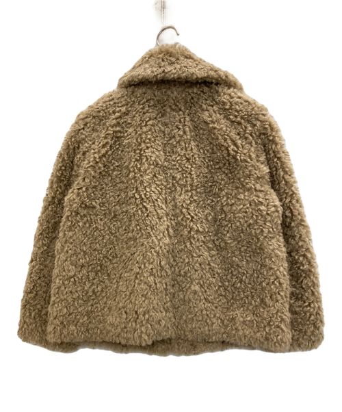 23区（ニジュウサンク）23区 (ニジュウサンク) ECOPEL プードルフェイクファー ジャケット ベージュ サイズ:32 未使用品の古着・服飾アイテム