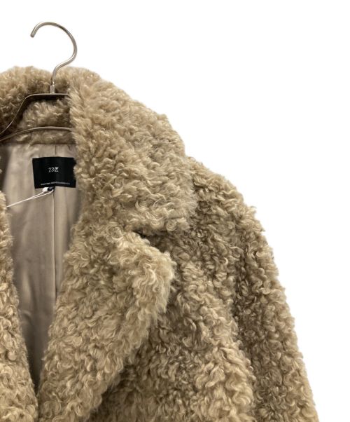 23区（ニジュウサンク）23区 (ニジュウサンク) ECOPEL プードルフェイクファー ジャケット ベージュ サイズ:32 未使用品の古着・服飾アイテム