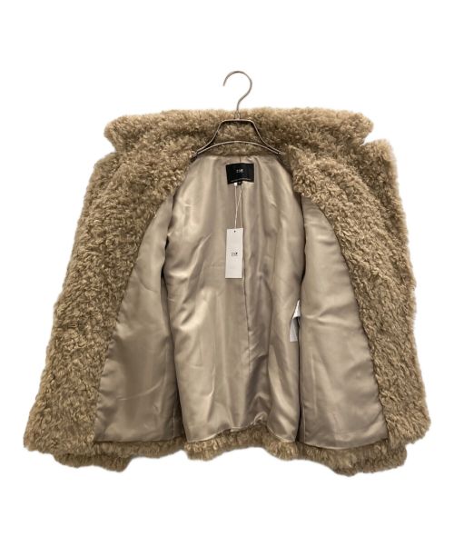 23区（ニジュウサンク）23区 (ニジュウサンク) ECOPEL プードルフェイクファー ジャケット ベージュ サイズ:32 未使用品の古着・服飾アイテム
