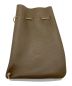 Hender Scheme (エンダースキーマ) Zaccレザー巾着バッグ ベージュ：7000円