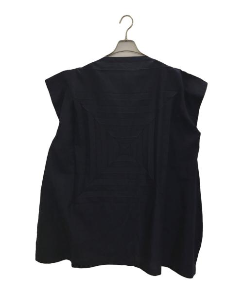 me ISSEY MIYAKE（ミーイッセイ ミヤケ）me ISSEY MIYAKE (ミーイッセイ ミヤケ) スクエアプリーツワンピース ネイビー サイズ:不明の古着・服飾アイテム