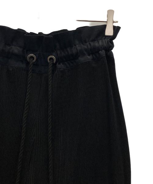 AKIRA NAKA（アキラナカ）AKIRA NAKA (アキラナカ) プリーツパンツ ブラック サイズ:2の古着・服飾アイテム