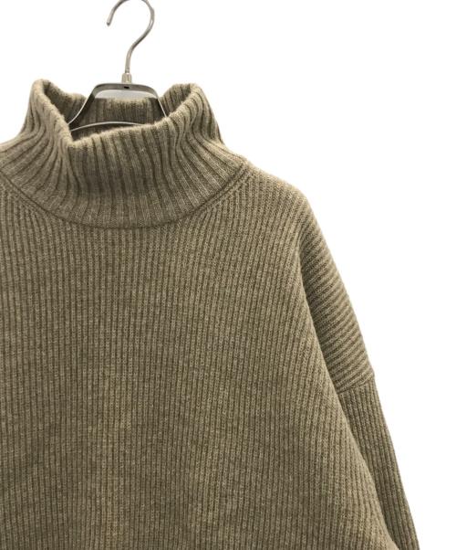 MARKA（マーカ）MARKA (マーカ) LOOSE NECK - extra fine wool モックネックニット ベージュ サイズ:2の古着・服飾アイテム