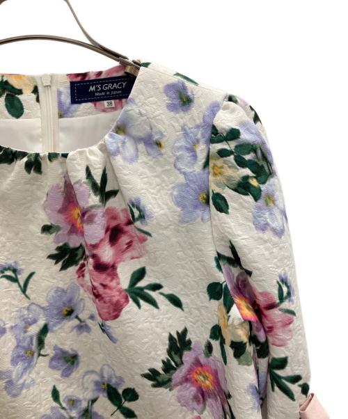 M'S GRACY（エムズグレイシー）M'S GRACY (エムズグレイシー) ブーケプリントワンピース ホワイト サイズ:38の古着・服飾アイテム